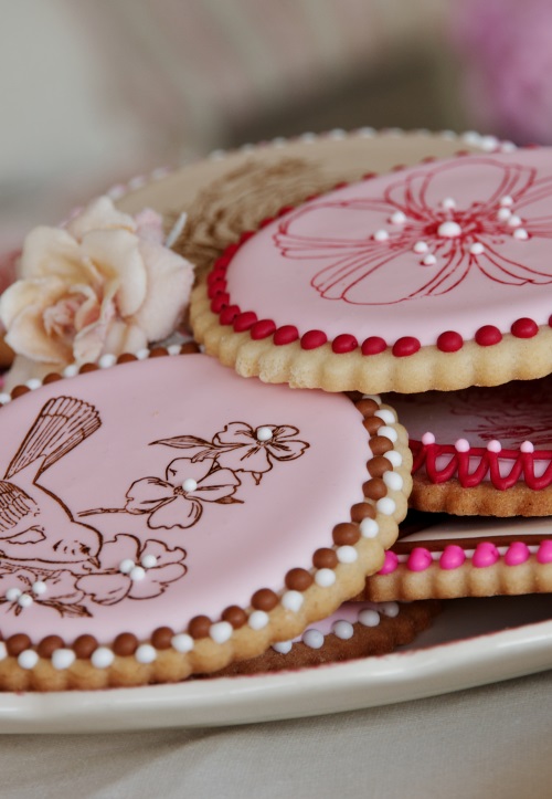 royal icing on sugar cookies