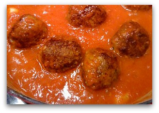 20100615-cristina-ferrare-meatballs-300x205